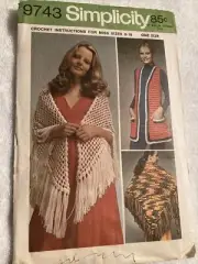 9743 Simplicity Crochet Pattern Instructions Vest Fishnet Triangular Shawl 8-18