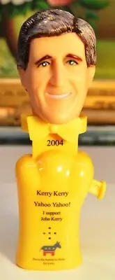 COLLECTIBLE TOY JOHN KERRY 2004 DEMOCRATIC PRESIDENT CANDIDATE FIGHT WITH BUSH