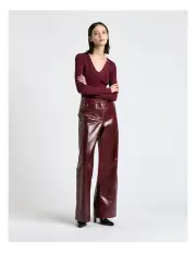 [Cue] Burgundy Shiny V-Neck Long Sleeve Knit in Burgundy