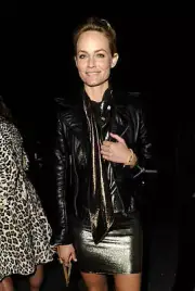Actress Amber Valletta attends Everlon Diamond Knot Collection hos- Old Photo 2