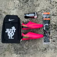 在飛比找蝦皮購物優惠-耐吉 Hitam 新款 Nike Mercurial 粉色黑