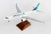 Skymarks SKR8258 WestJet Boeing 737-800 Desk 1/100 Model AV Airplane