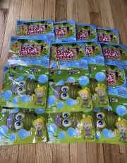 9 Zing Big-A-Bubble Make Bigger Bubbles: Various Characters - Great Party Favor