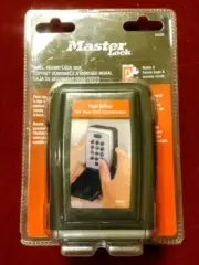 Master Lock 5423D Wall Mount Lock Box Holds House Keys Fobs & Access Cards NEW