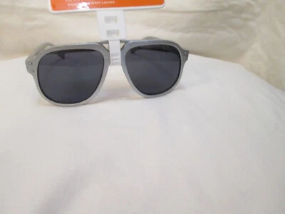 Foster Grant BOYS Gray Aviator Style Sunglasses 100% UVA/UVB New With Tags