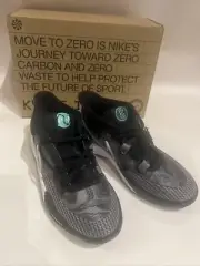 Nike Kyrie 8 GO Shoes in Black/White/Menta Size 6Y DQ8076-001. New Free Ship..