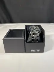 Kenneth Cole Reaction Mens Silver Chronograph Analog Round Wristwatch With Box