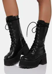 [dELiA*s by Dolls Kill] Ready To Conquer Combat Boots