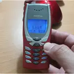 出清經典收藏 NOKIA 8250  紅色 蝴蝶機  冷光螢幕  經典直立 2G手機 外觀近新 單手機 附電池