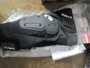 G-Form Mesa Knee Guards Black - Medium