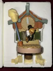 Disney Limited Edition Hiccuping Drunk Cuckoo Clock 2003 NEW Kevin Kidney Jody D