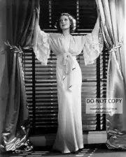 ACTRESS LORETTA YOUNG - 8X10 PUBLICITY PHOTO (AB-948)