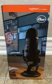 Blue Yeti Professional Multi-Pattern USB Condenser Microphone Black 988-000010