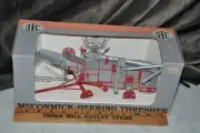 SPECCAST McCORMICK DEERING THRESHER LIMITED DIECAST MODEL TOY 1/28 SCALE BOXED