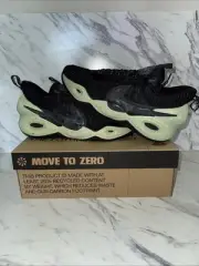 Nike Cosmic Unity Green Glow Basketball Sneakers DA6725-001 Size 10.5 New