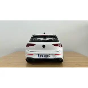 BuyCar模型車庫 1/18 1:18 Volkswagen Golf 8 GTI白色模型車