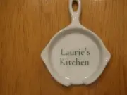 "Laurie's Kitchen" Ceramic Spoon Rest or Kitchen Wall Decor Cast Iron Skillet 5"
