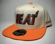 Mitchell & Ness Dynasty 7 5/8 Hat/Cap NBA Miami Heat Can't Jump Off White