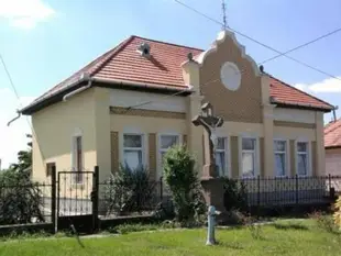 阿克提夫溫德哈茲住宿加早餐旅館Aktiv Vendégház