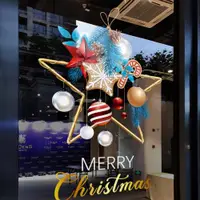 在飛比找ETMall東森購物網優惠-圣誕節裝飾墻貼創意星星窗花網紅店鋪掛飾櫥窗靜電玻璃推拉門貼紙