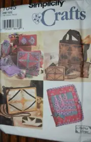 Simplicity Pattern 7045 Accessories Tote Bag Pouch Eyeglass Case Hairclip Uncut