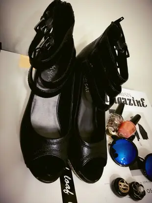 二手《3折出清》專櫃品牌Miss Sofi 百搭時尚黑低跟鞋37號