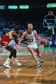 Larry Bird Boston Celtics drives to the basket v Cliff Levingston - Old Photo