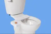 Tushy Basic Bidet in White/Bamboo, Unopened in Box