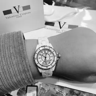 💋Juicybaby✨范倫鐵諾 Valentino Coupeau白色陶瓷精品錶女錶情侶對錶 公司貨 保固一年 快速出貨