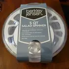 BERKLEY JENSEN Large Salad Spinner FRIUT VEGETABLE 5-qt Capacity BRAND NEW SEALD