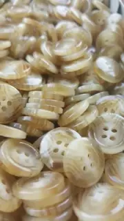 Tan Swirl Buttons, 4 Hole Sewing/Crafts Buttons - 24 Pieces (080)