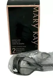Mary Kay Eyelash Curler With 2 Silicone Pad Refills Limited Edition