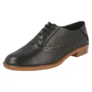 LADIES CLARKS TAYLOR SKIES WORK LOW HEEL SMART LEATHER LACE UP SHOES