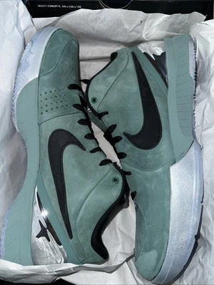 Kobe 4 Protro “Girl Dad“ Size 11.5 us Men’s FQ3545-300 Bicoastal/Black