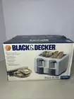 VINTAGE Black & Decker 4-Slice White Toaster T4200 toast-it -all