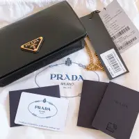 在飛比找蝦皮購物優惠-Prada 1BP021 精品 黑牛皮 三角logo WOC