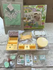 CALICO CRITTERS Of Cloverleaf Corners NEW Deluxe Kitchen Set 2005 Play G19