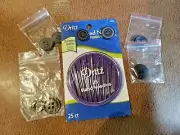 CRAFT/SEWING NEEDLES, 25 CT ASSORTED, INCLUDES EIGHT BUTTONS