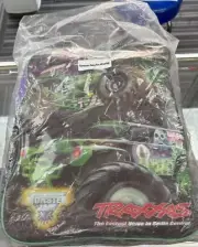 *RARE* Traxxas Grave Digger 1/16 Monster Jam with Backpack TRA72024