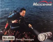 NEW MJ-852B Scuba Diving Flashlight 400LM CREE XP-G up to 100 meters deep