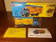 Corgi Classics 30305 1997 Collector Club Thames Trader Box Van 1:50 Model Truck