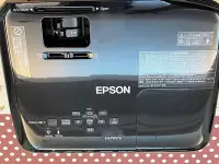 在飛比找Yahoo!奇摩拍賣優惠-EPSON EH-TW570 液晶投影機(二手)