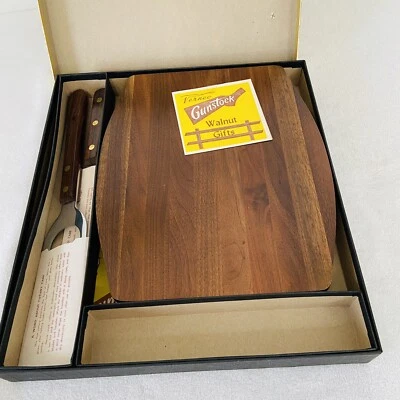 Vintage Vernco Gunstock Hand Crafted Gifts Walnut Cutting Board Carving Set USA