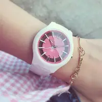 在飛比找momo購物網優惠-【Relax Time】RT26 鏤空陶瓷手錶-粉紅x白/3