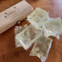 在飛比找蝦皮購物優惠-買五送一 胺基酸金箔檜木精油皂 110g手工皂 精油皂 天然