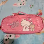 全新 HELLO KITTY 甜甜凱蒂筆袋*粉紅色