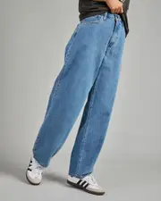 [Levi's] Levi's Women's Baggy Dad Jeans in Own It Stone Dark Blue Denim Size 28 28 Own It Stone Dark Blue Denim
