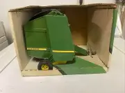 John Deere Round Baler In 1/16 By Ertl