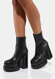 [Steve Madden] Cobra Platform Boots