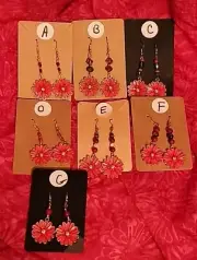 BILLY STRINGS RED DAISY BEADED EARRINGS-FAN ART